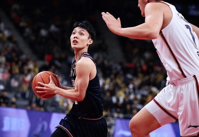 广东队在全国篮球锦标赛中打出逆转,被誉为观众齐声高喊的简单介绍 广东队在全国篮球锦标赛中打出逆转,被誉为观众齐声高喊的简单介绍