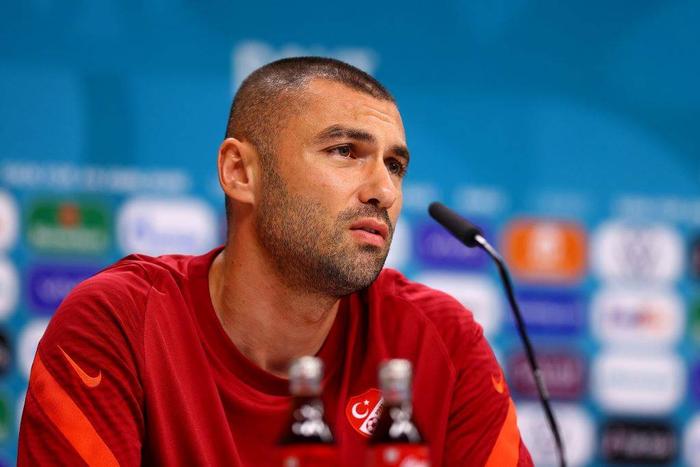 包含荷兰不容有失，迎战土耳其追求三分的词条