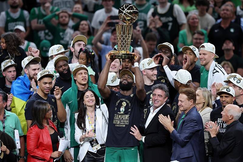 关于凯尔特人力克独行侠,双核助球队获胜的信息 关于凯尔特人力克独行侠,双核助球队获胜的信息