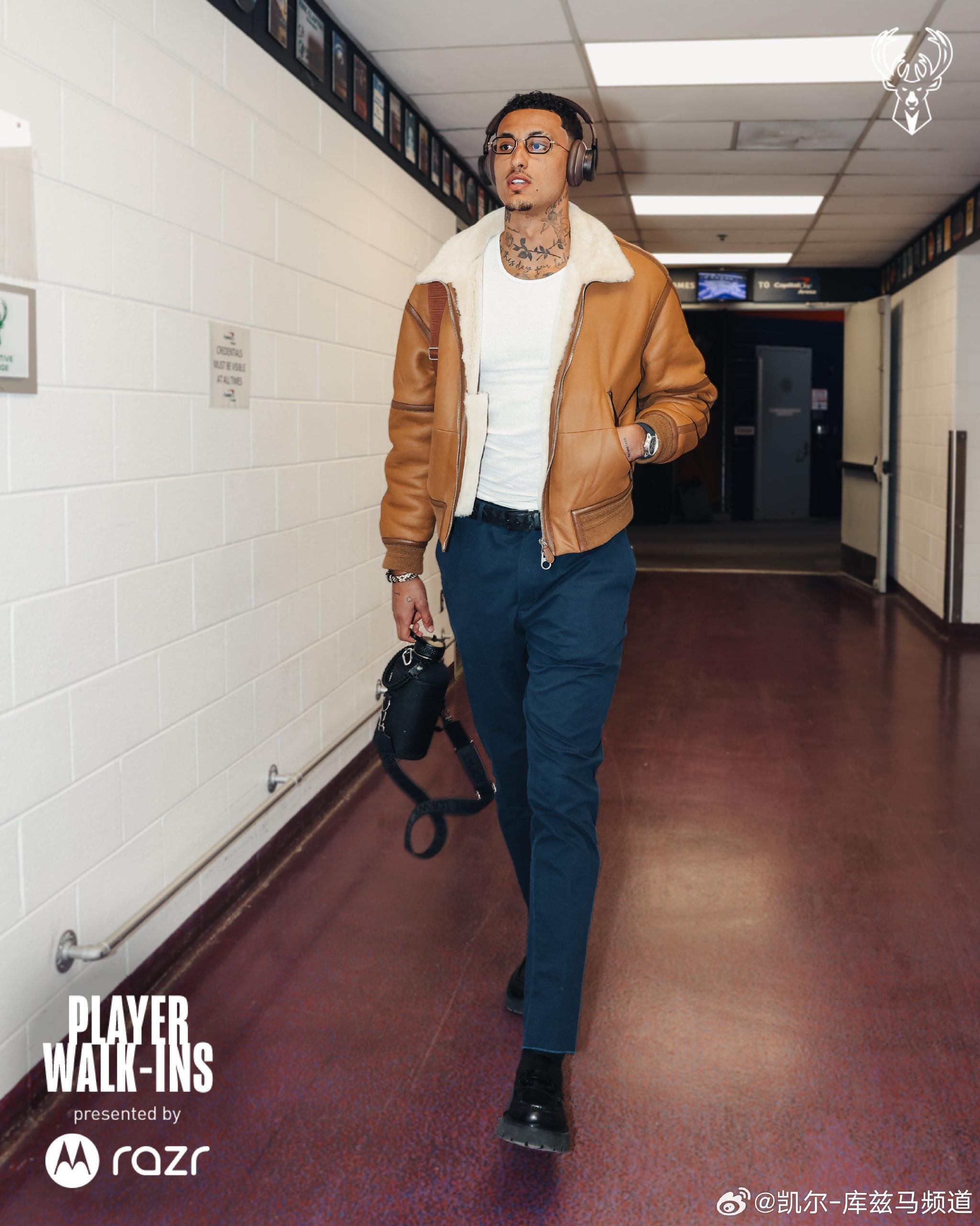 包含雄鹿队年轻球员表现抢眼,球队雄起气势如虹的词条 包含雄鹿队年轻球员表现抢眼,球队雄起气势如虹的词条