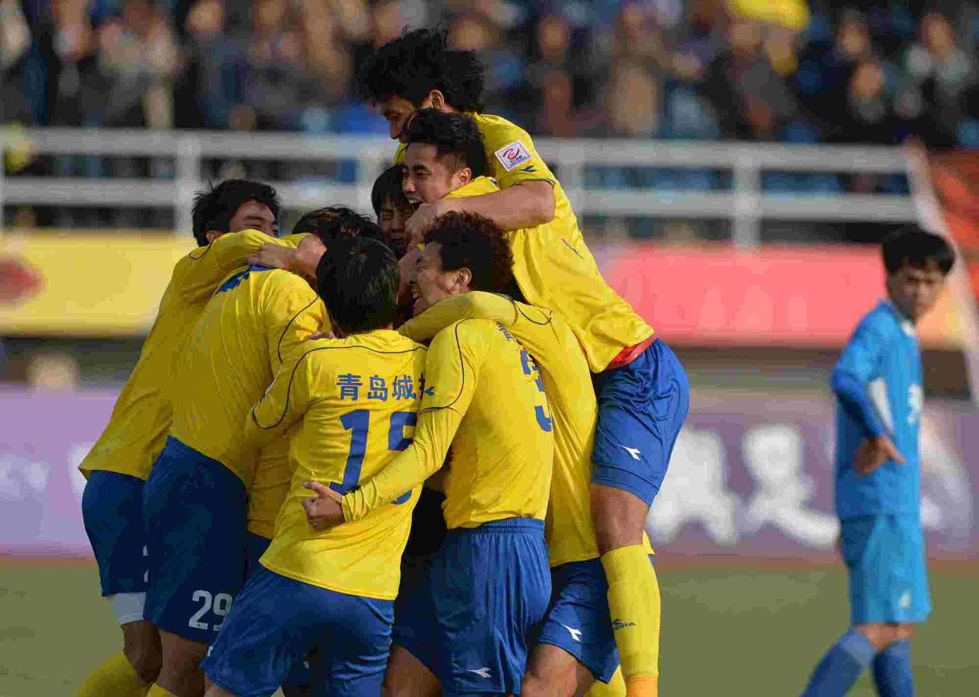 青岛黄海在主场战胜武汉卓尔,连胜收官 青岛黄海在主场战胜武汉卓尔,连胜收官