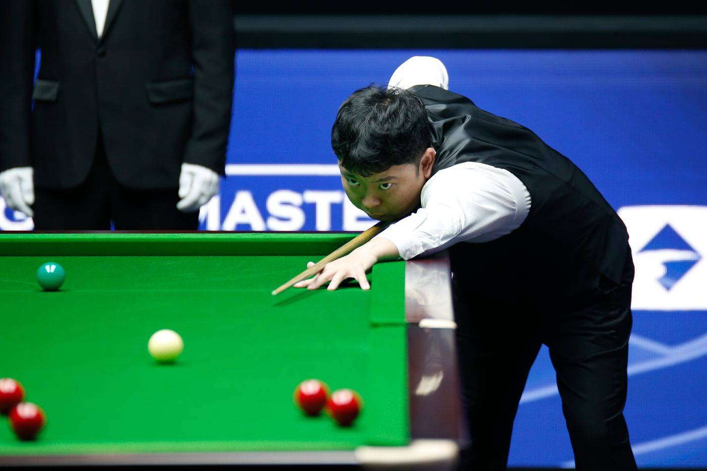 替补球员在比赛中绝杀，成为全场焦点