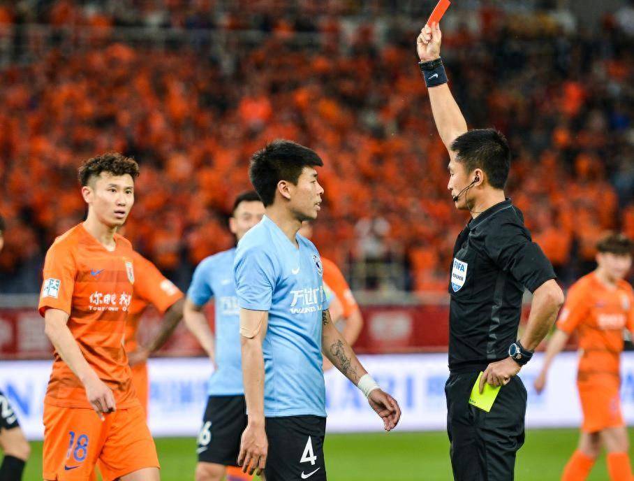 国安主场战胜鲁能,联赛头名更加稳固的简单介绍 国安主场战胜鲁能,联赛头名更加稳固的简单介绍