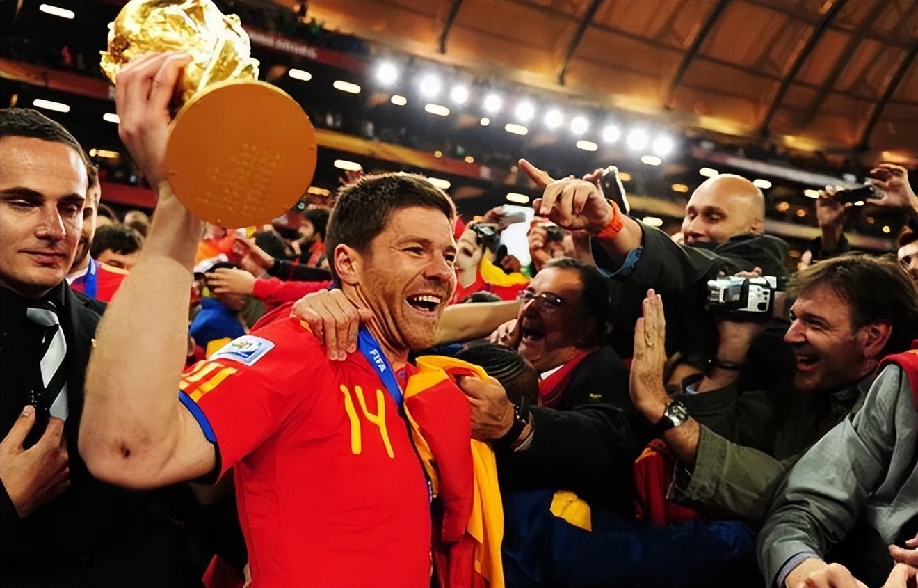 1xBit体育官网-南非足球联赛火爆开赛，球员精神抖擞的简单介绍