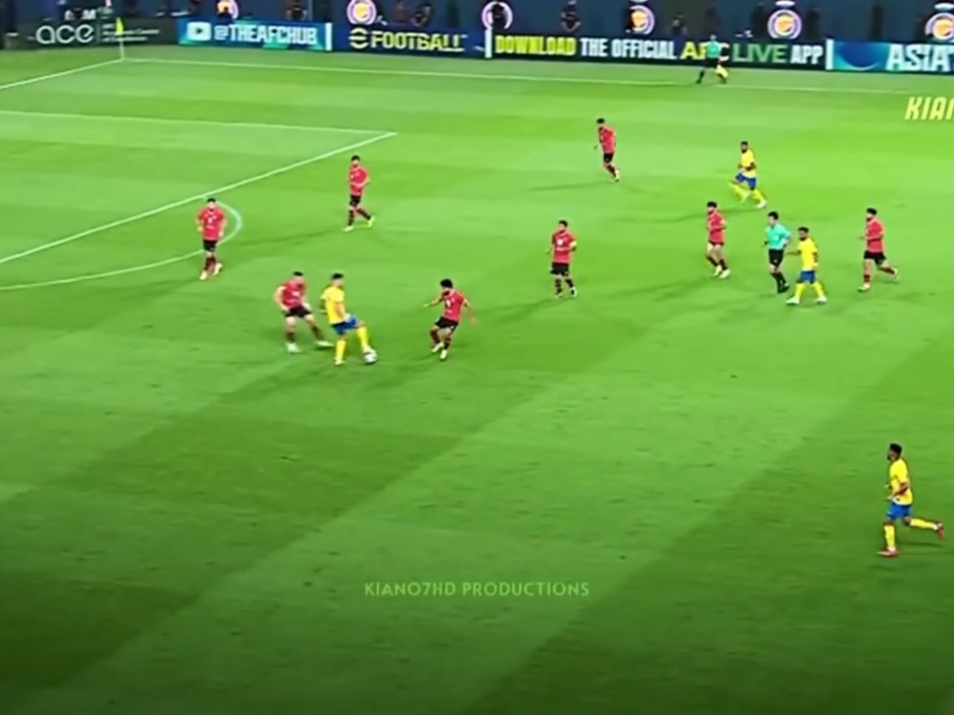 1xBit体育视频-热门足球对决引爆球迷热情，瞬间点燃的简单介绍