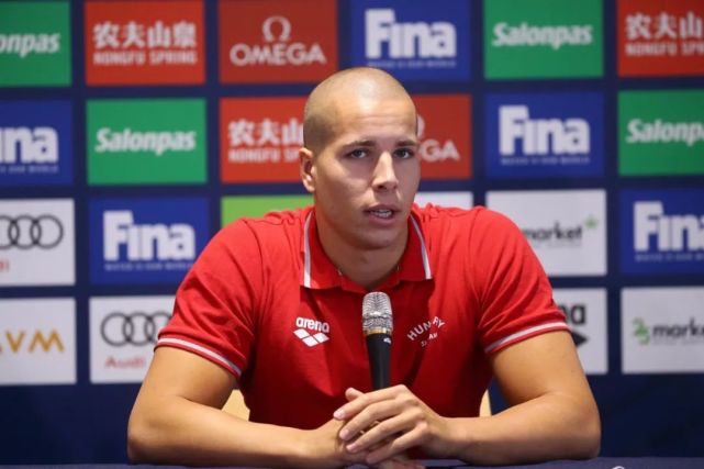 关于南非游泳选手刷新个人最好成绩的信息 关于南非游泳选手刷新个人最好成绩的信息