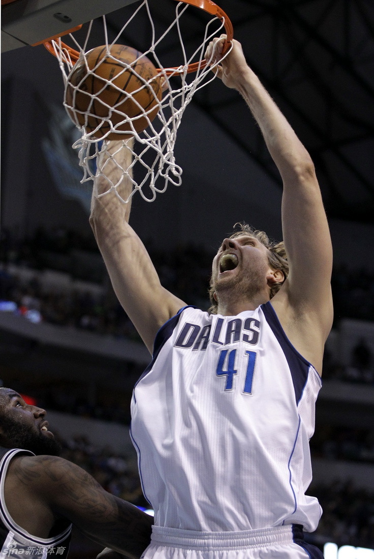 小牛胜马刺,唐西奇表现抢眼的简单介绍 小牛胜马刺,唐西奇表现抢眼的简单介绍