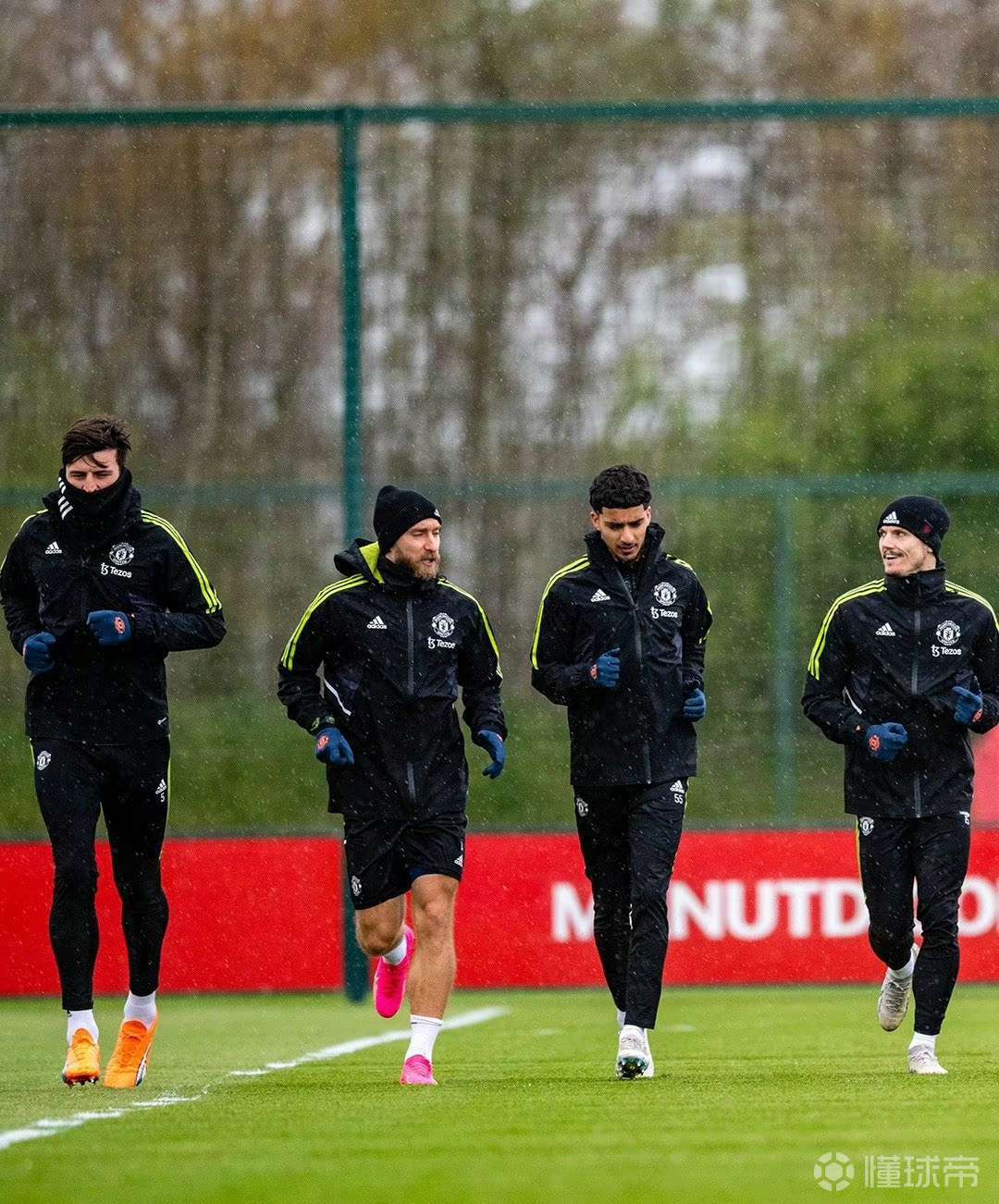 1xBit体育活动-关于塞维利亚关键球员恢复状况良好，备战下一轮比赛的信息